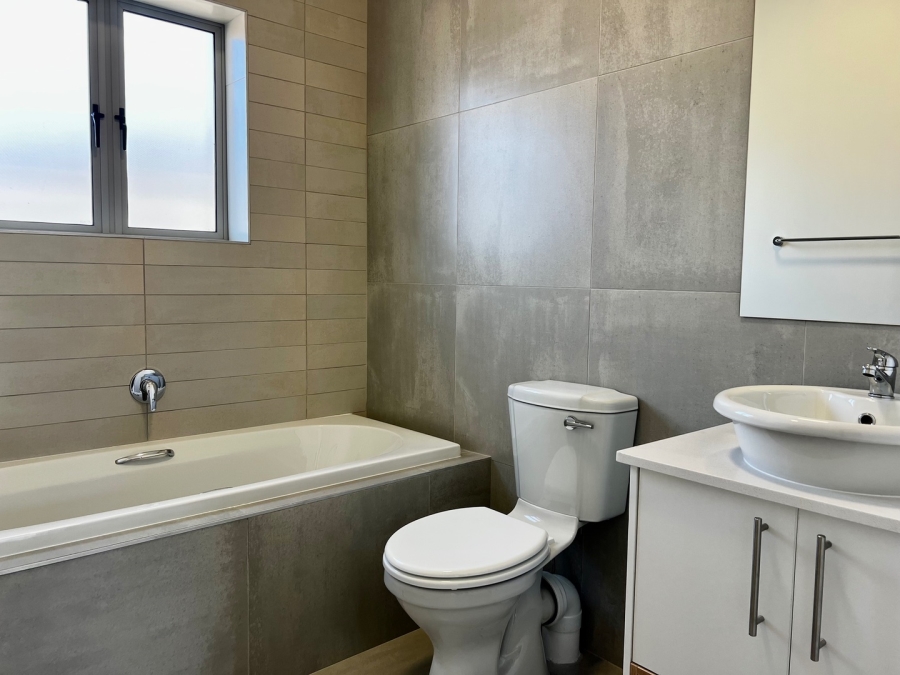 3 Bedroom Property for Sale in Mooikloof Country Estate Western Cape